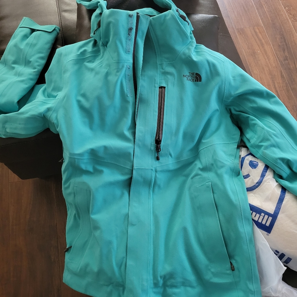 SOLD Apex flex small jacket